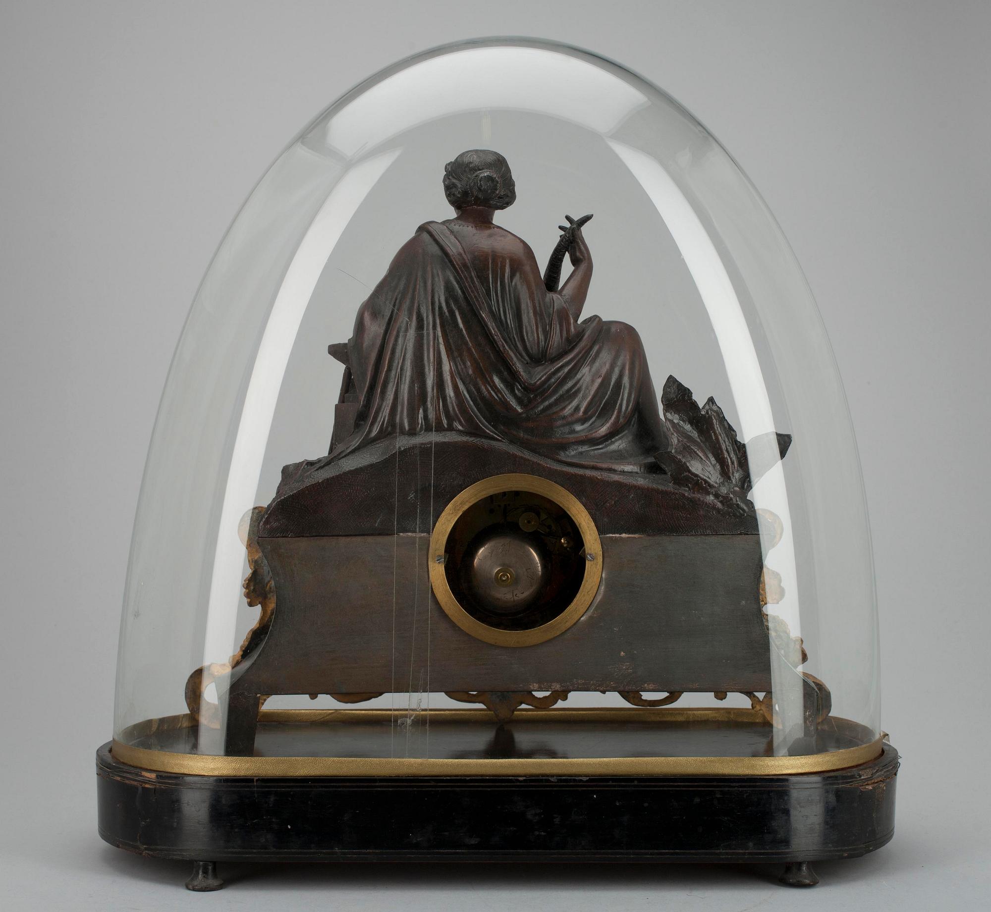 BORDSKLOCKA, brons, nyrokoko, 1800-talets senare hälft.