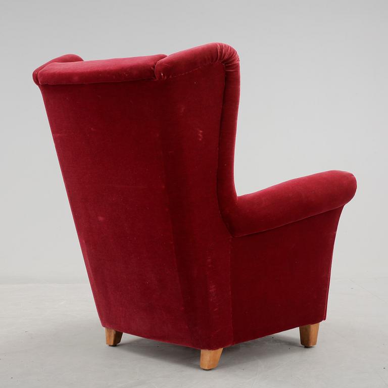 ÖRONLAPPSFÅTÖLJ, 1950/60-tal.