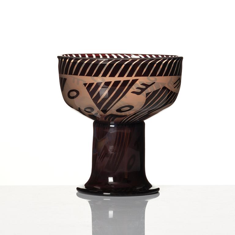 Eva Englund, a 'graal' glass goblet 'Chalice II' , Orrefors, Sweden 1988.