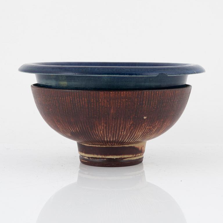 Wilhelm Kåge, a 'Farsta' stoneware bowl, Gustavsbergs studio, 1944.