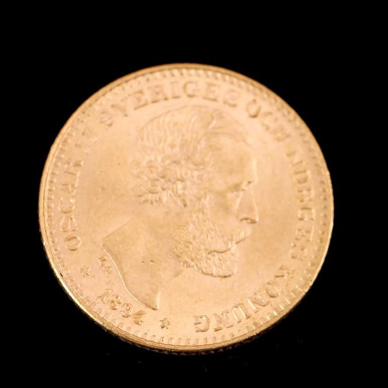 GULDMYNT, 10 kronor, Oscar II, 1894.  Vikt ca 5 gram.