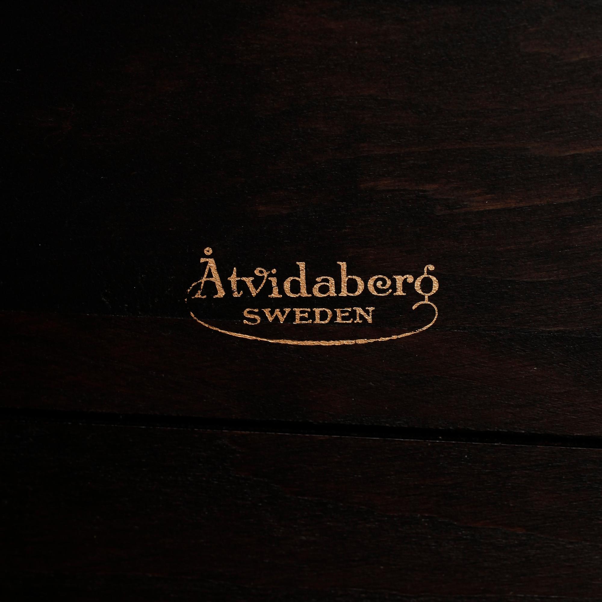 BOKSKÅP, ek, "Sekreterarmöbel" Carl Malmsten, Åtvidaberg, formgiven 1928, etikettmärkt "Åtvidaberg".