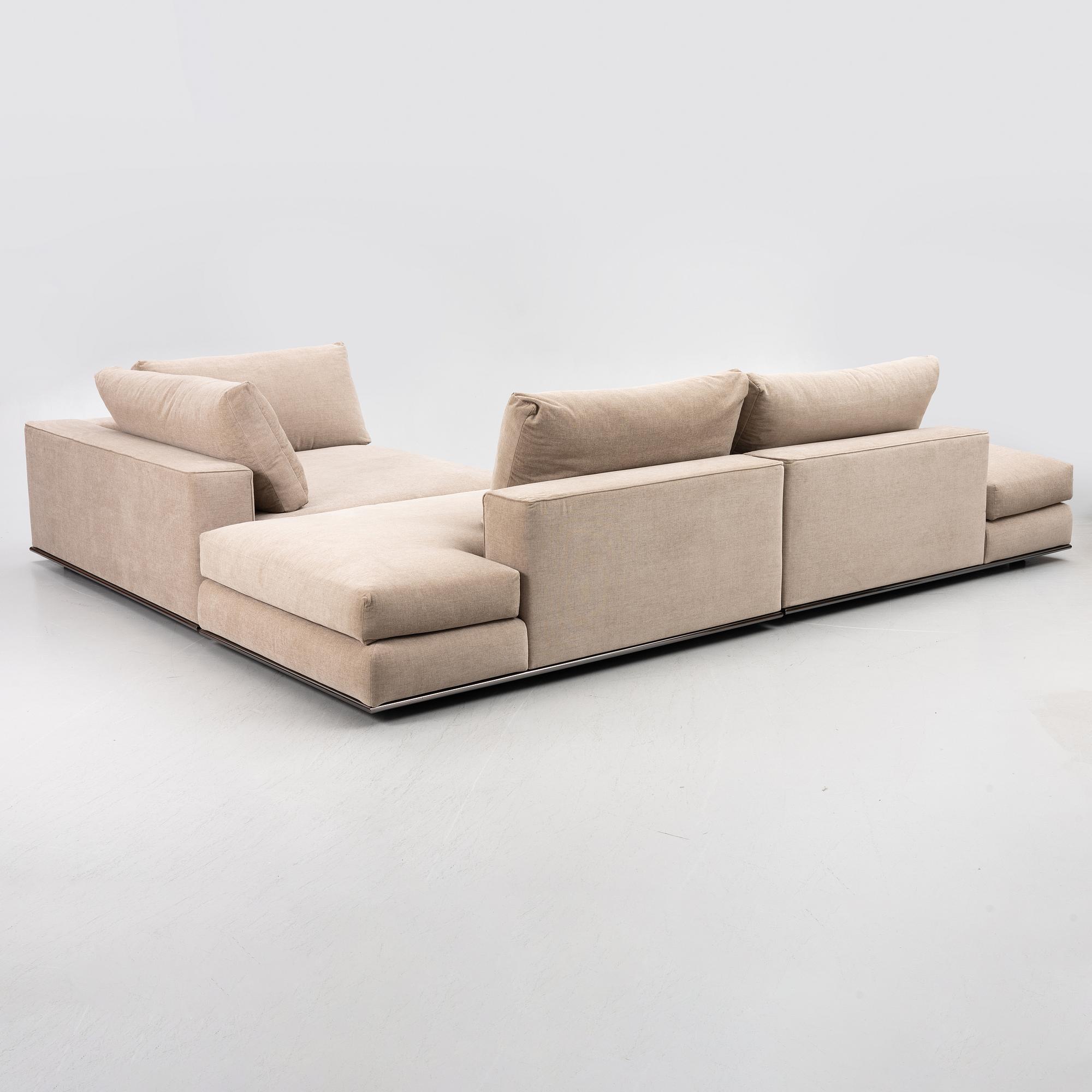 Rodolfo Dordoni, a 'Hamilton' sofa, Minotti, Italy.