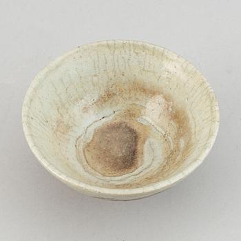 A Korean bowl, Joeson, 18th Century.