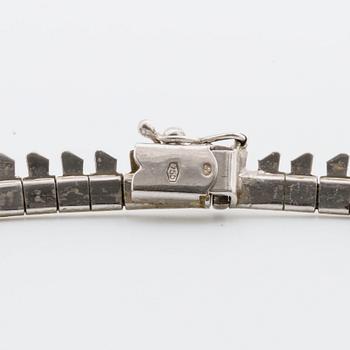 NECKLACE, semi-rigid link, 18K whitegold, approximatively 35 g.