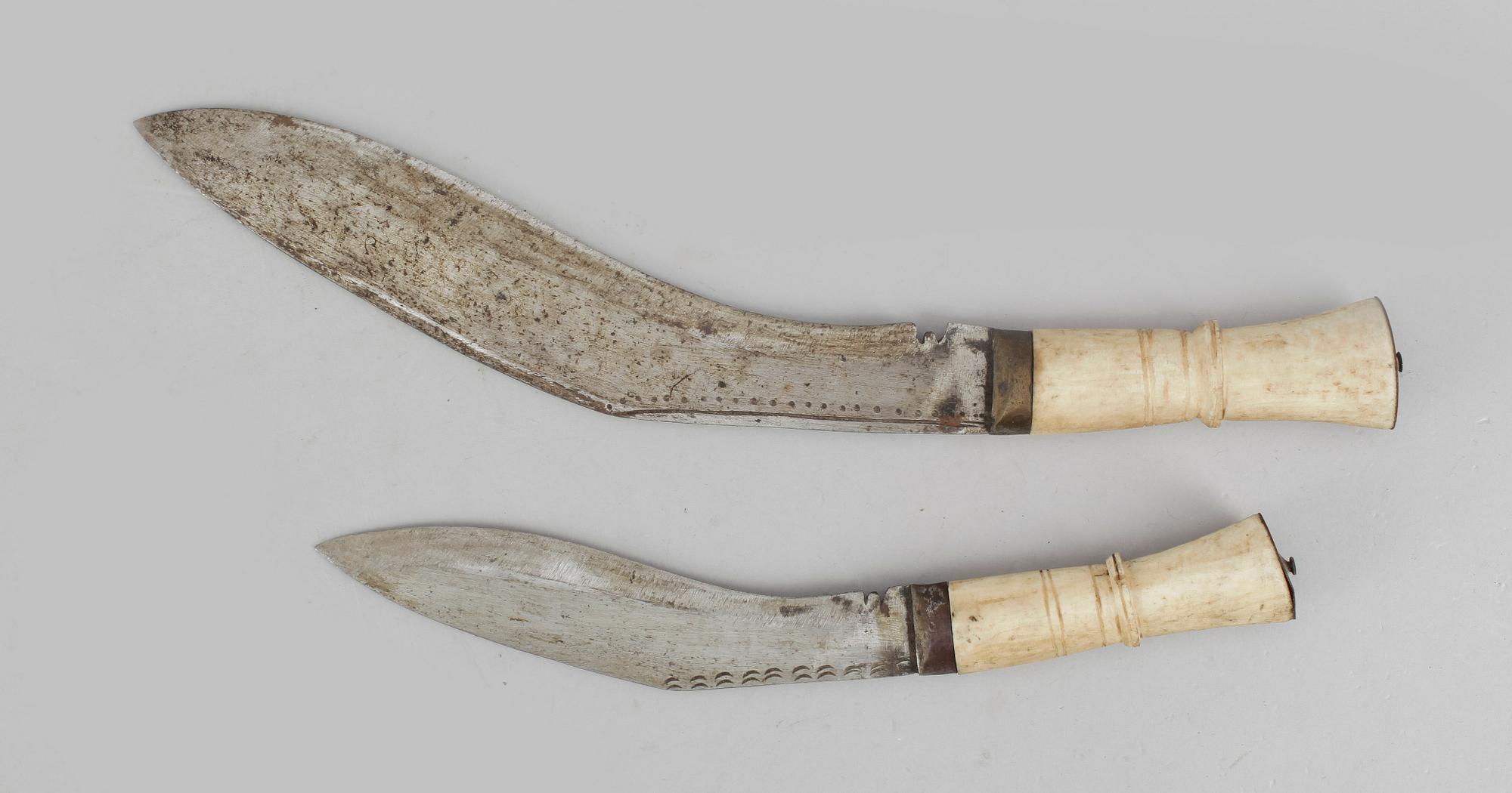 DOLKAR, 2 st, orientaliska, 1900-talets första hälft.