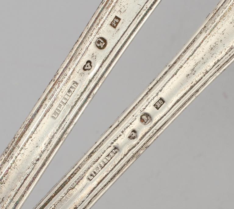 PARTI SILVER, 18 delar, 1800-tal samt 1900-tal, total vikt ca 665 gram.