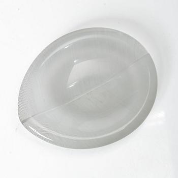 Tapio Wirkkala, Plate, “Lehti”, and bowl, Iittala.