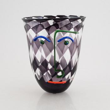 Anne Nilsson, vase, "Appache", Orrefors Gallery, 1990.