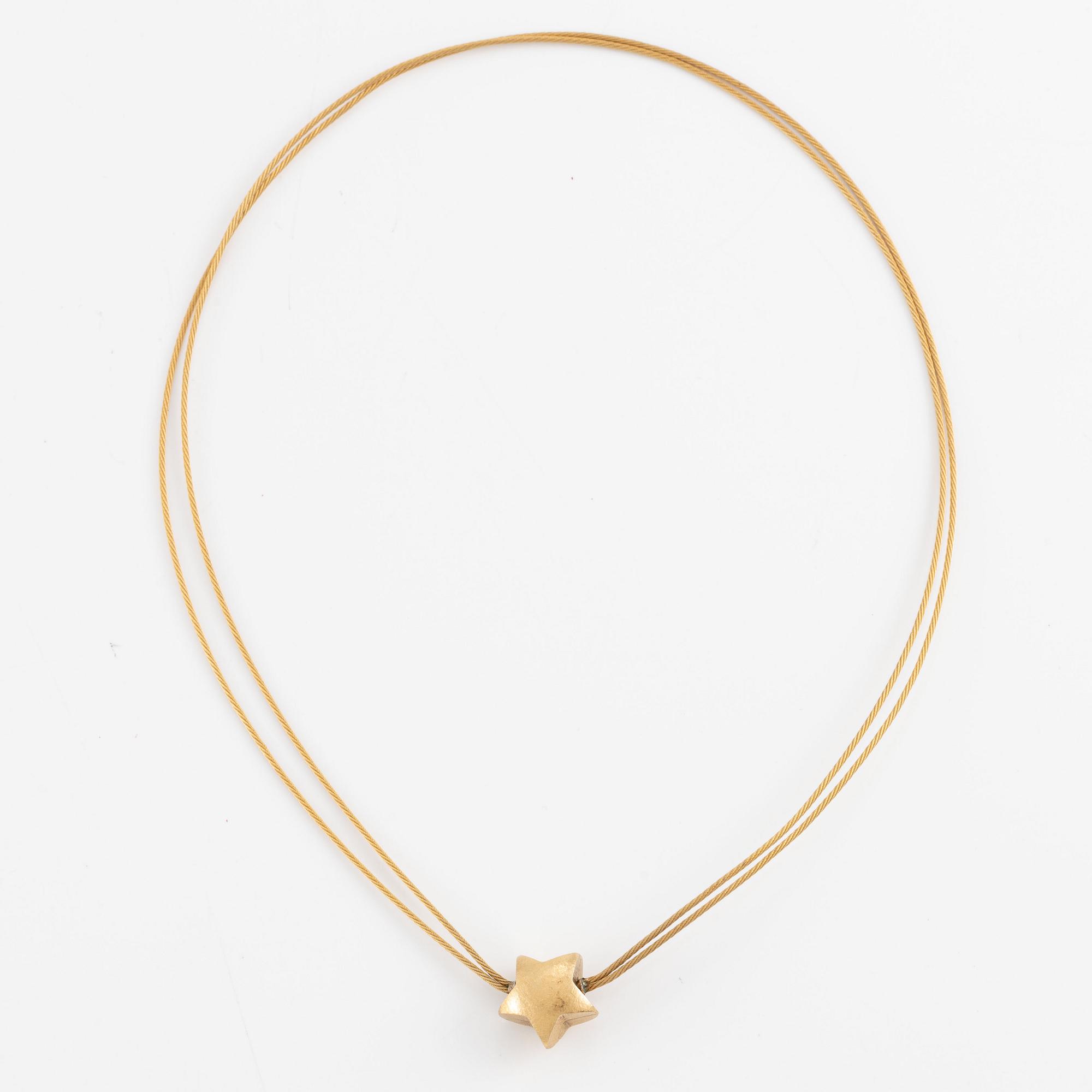 Ole Lynggaard, collier 18K guld med lås i form av stjärna,.