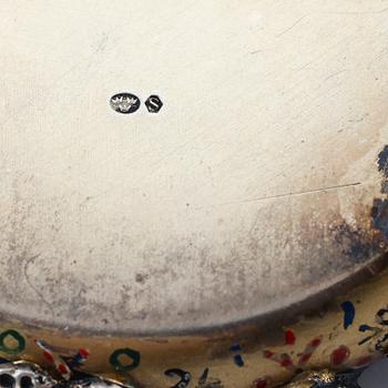 DOSA, förgyllt silver, svenska importstämplar, 1900-talets första hälft. Vikt ca 101 g.