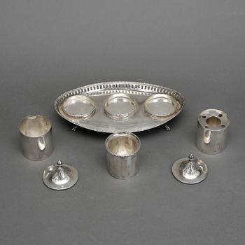 BLÄCKSTÄLL, empire, silver, stämplad Barcelona, 1800-talets första hälft, troligen 1820-30-tal. 339 gram.