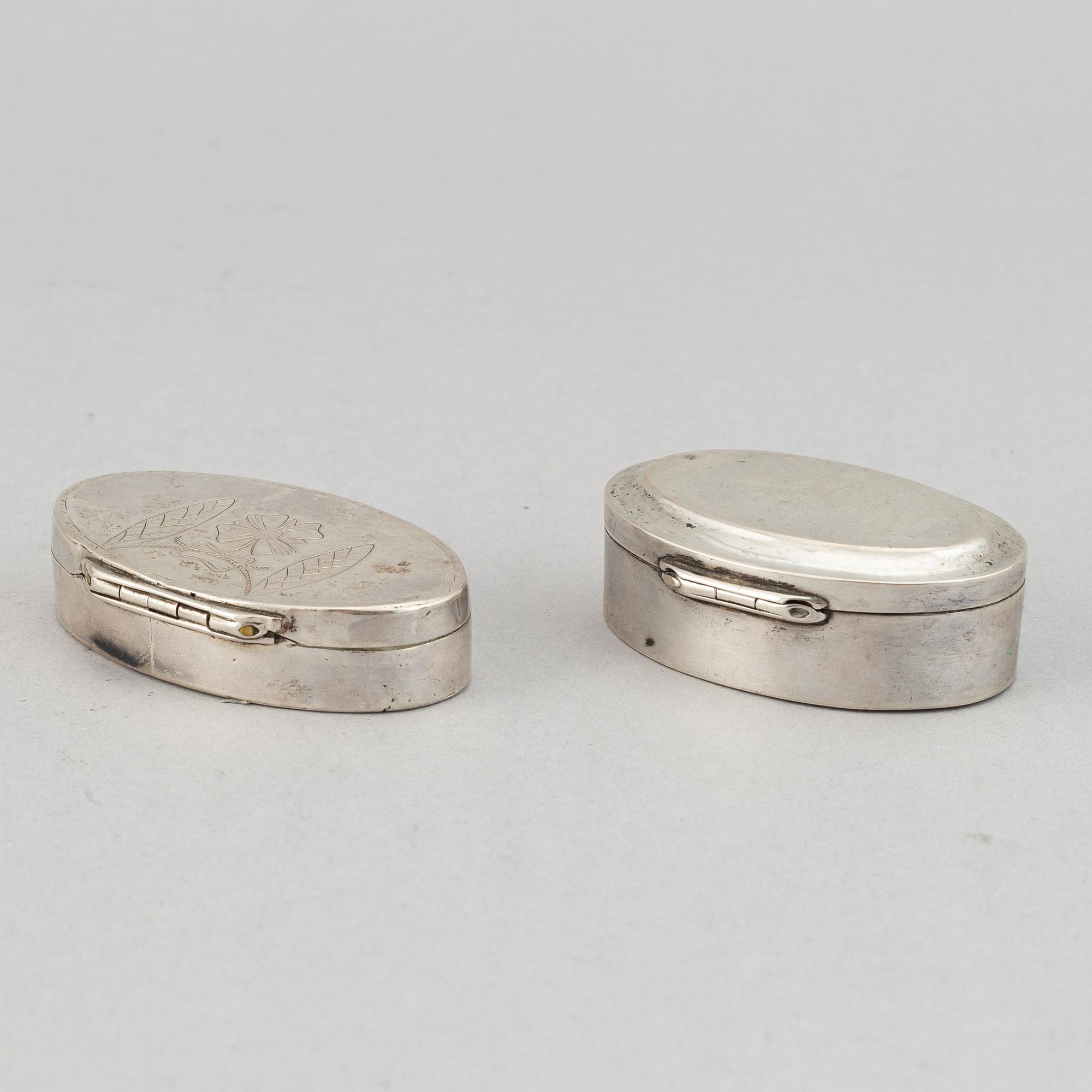 Dosa, guld, samt dosor, 4 st, silver. 1800-1900-tal.