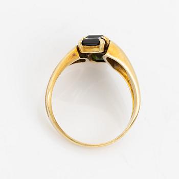 14K gold and green torumaline ring.
