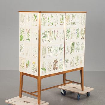 SKÅP, Svensk Möbelindustri. 1900-talets mitt.