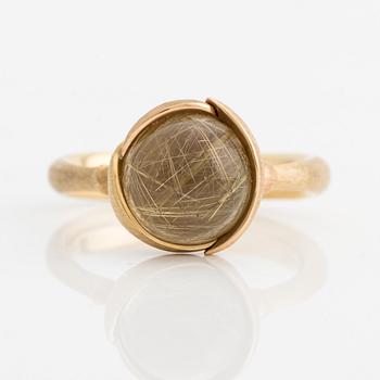 Ole Lynggaard ring in 18K gold in two colors and rutilated quartz "Lotus" no. 2.