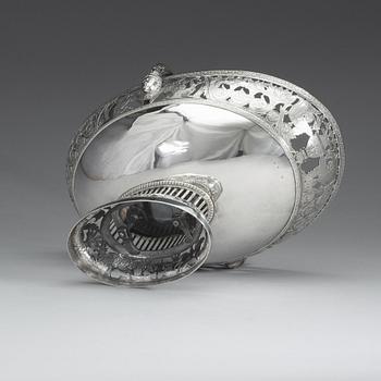 A Swedish 19th century silver basket, marks of Anders Lundqvist, Stockholm 1826.