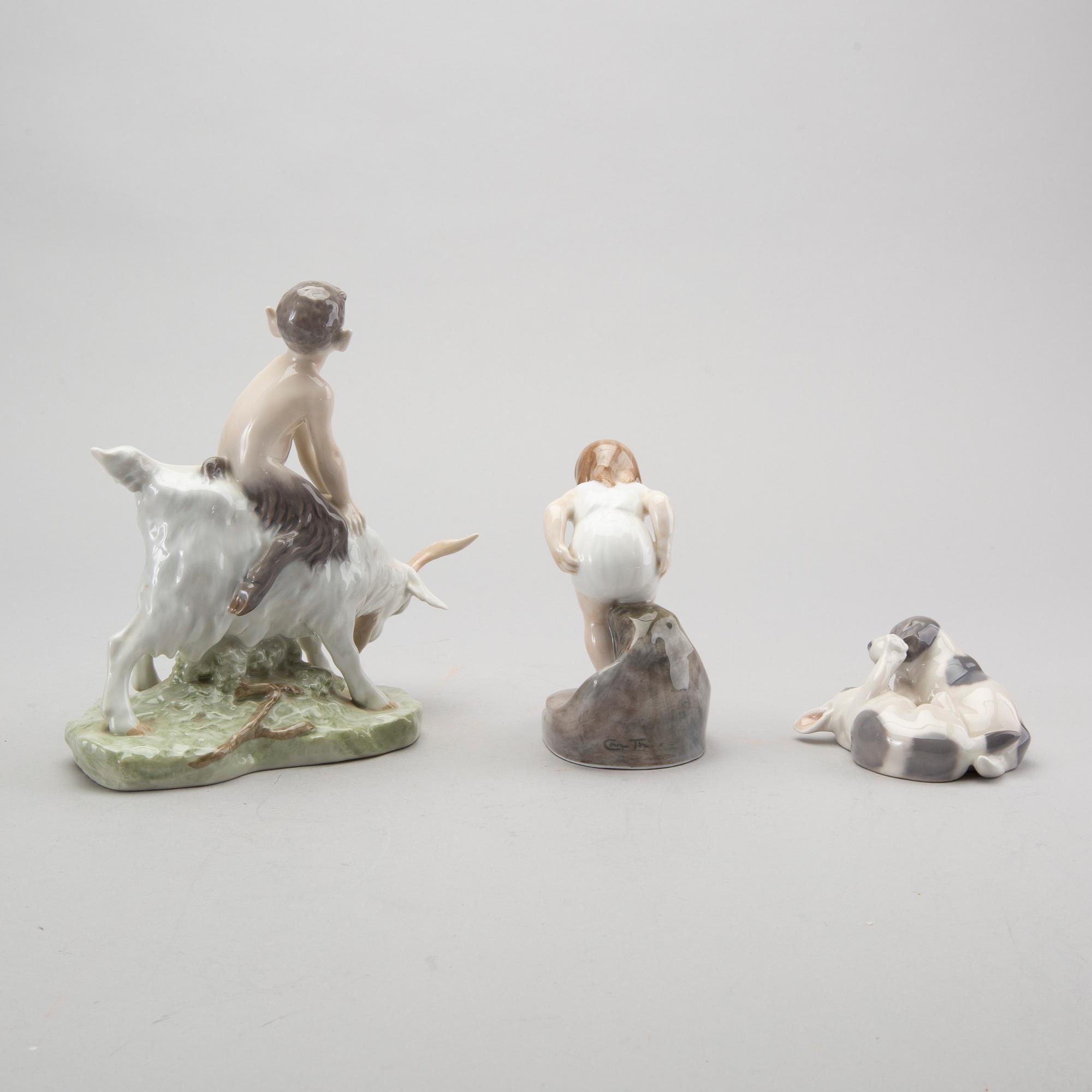 FIGURINER 3 st Royal Copenhagen varav en signerad porslin Danmark 1900-talets andra hälft.