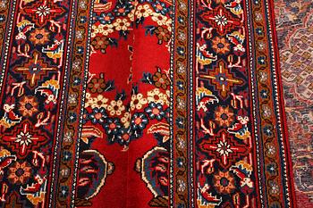 Matta, Persisk, ca 326 x 214 cm.