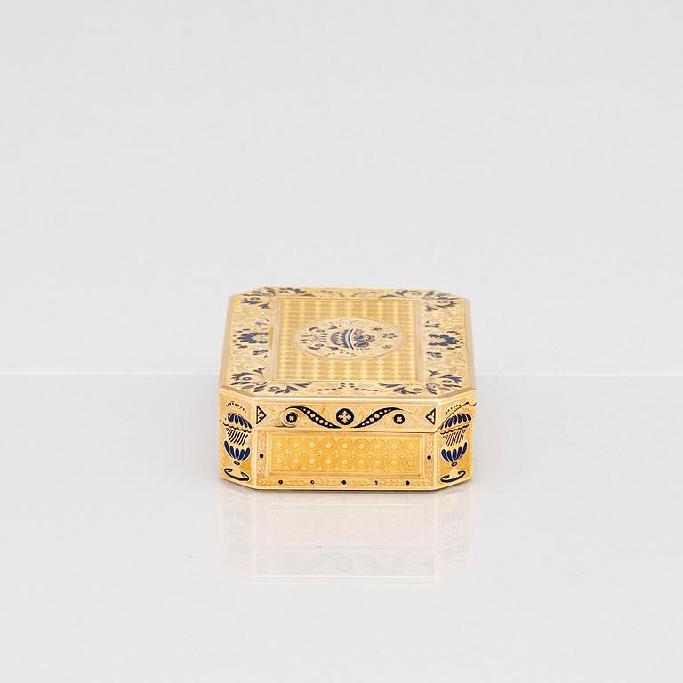 A gold and enamel box, possibly Swiss, early 19th century, Empire.