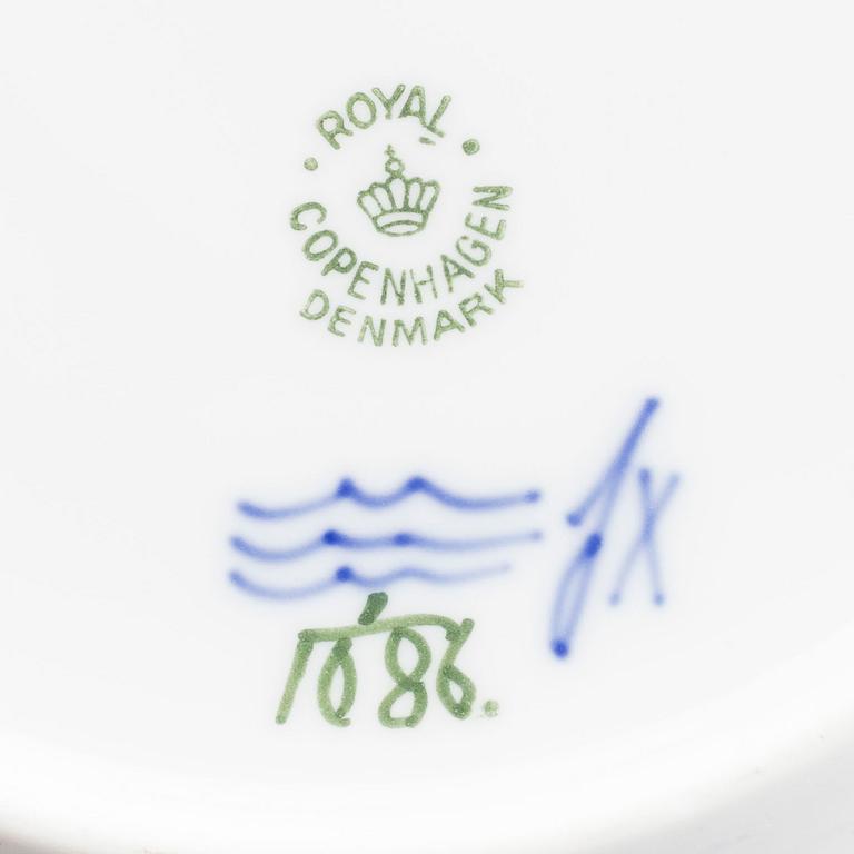 A DOZEN OF ROYAL COPENHAGEN SMALL PLATES,  'MUSSELMALET HALVBLONDE', MODEL 1/1086.