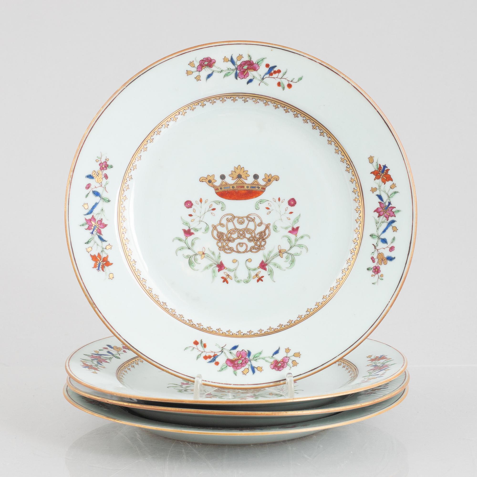 Tallrikar, fyra stycken, porslin, Kina, Qingdynastin, Qianlong (1736-95).