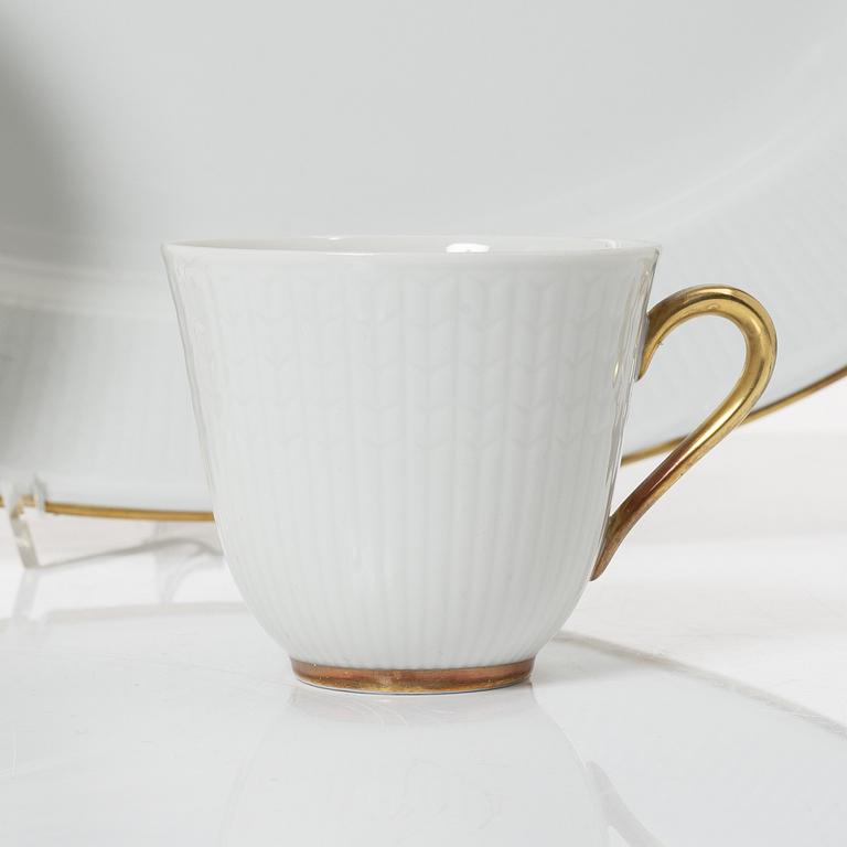 Louise Adelborg, dinner service, 76 pcs, porcelain, "Swedish Grace/Gracil", Rörstrand/Lidköping. First half/mid 20th century.