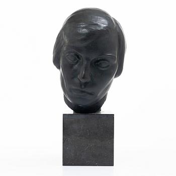 Henrik Roxström, Portrait head.