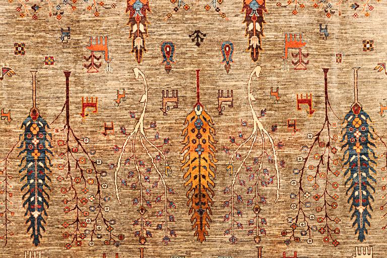 A modern design Ziegler Ariana carpet, a. 275 x 179 cm.