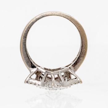 Ring 14K whitegold brilliantcut diamonds approx 0,50 ct, size 55.