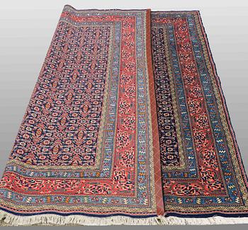 CARPET, Ingles, ca 232 x 200 cm.