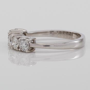 RING, 18K vitguld och diamanter tot ca 1.16 ct.