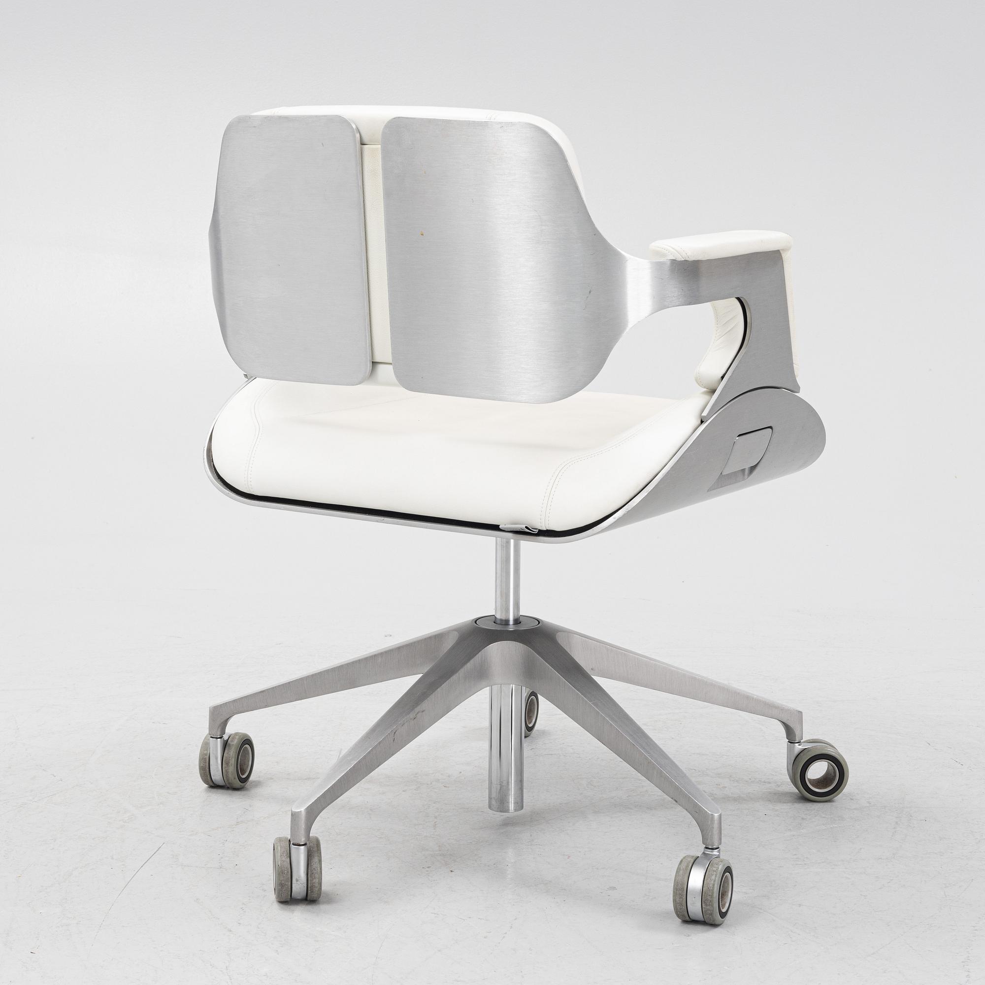 Hadi Teherani, a 'Silver 162S' desk chair, Interstuhl, Germany.