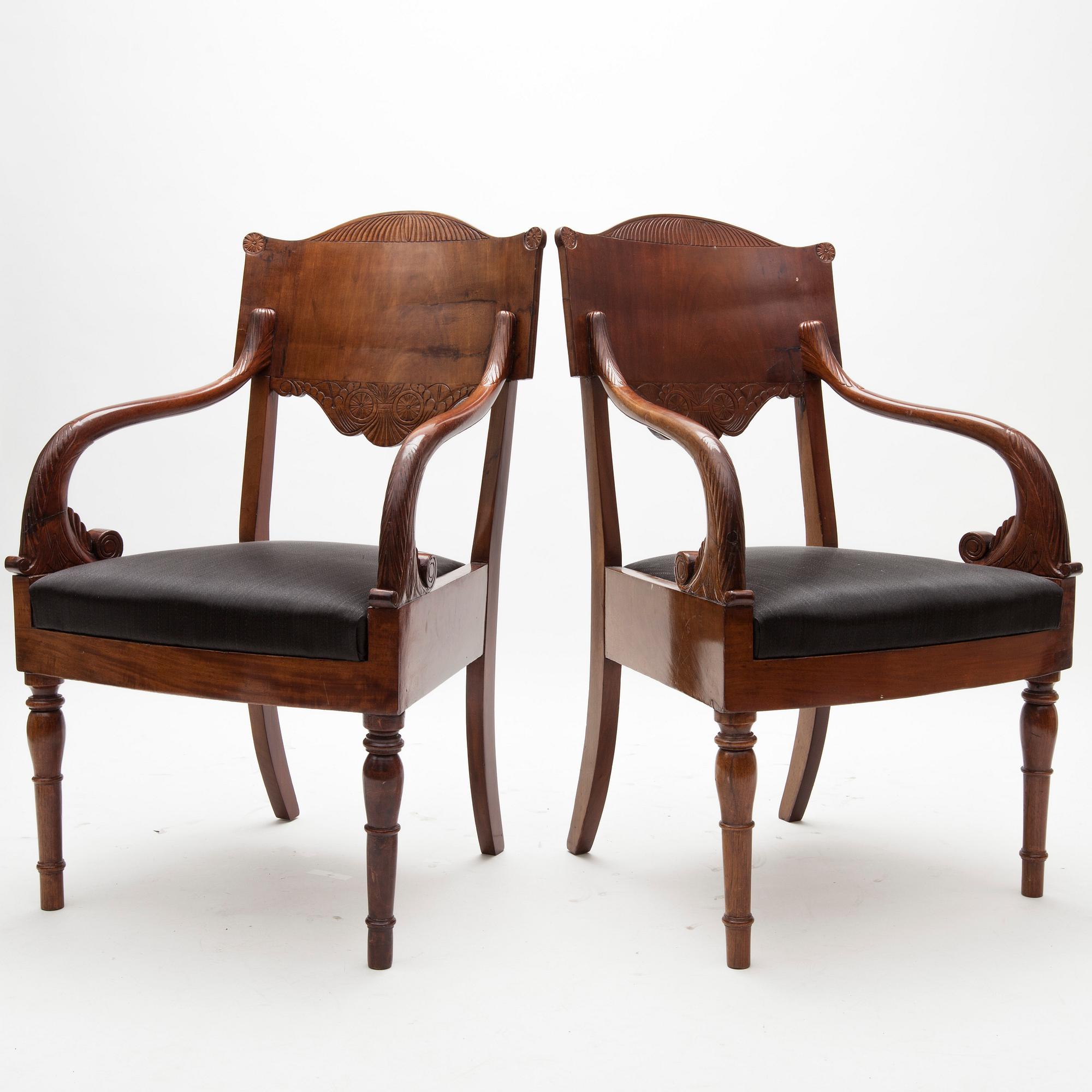 KARMSTOLAR, ett par, biedermeier, Ryssland 1800-talets mitt.