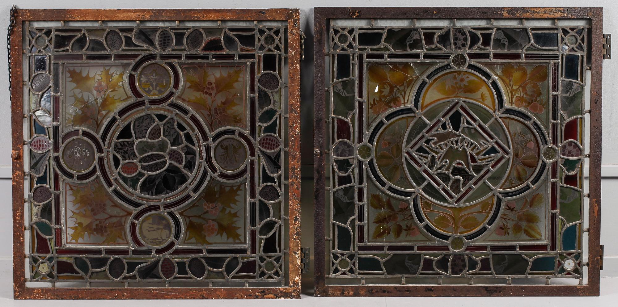 BLYGLASFÖNSTER, 2 st, 1800-talets andra hälft.