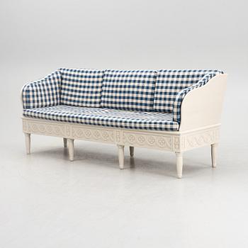 Trågsoffa, gustaviansk stil, "Svensksund", ur IKEAs 1700-talsserie, 1900-talets slut.