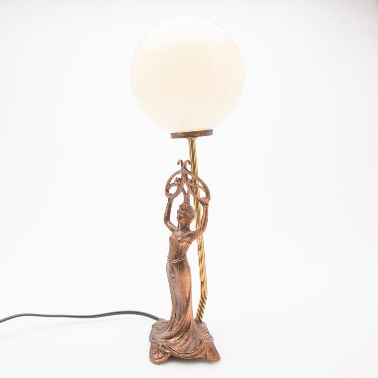 Table lamp, Art Nouveau style, 20th century.
