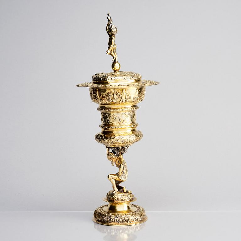 Johan Nützel, Lockbägare/Kredensbägare, förgyllt silver, Stockholm 1698. Barock.