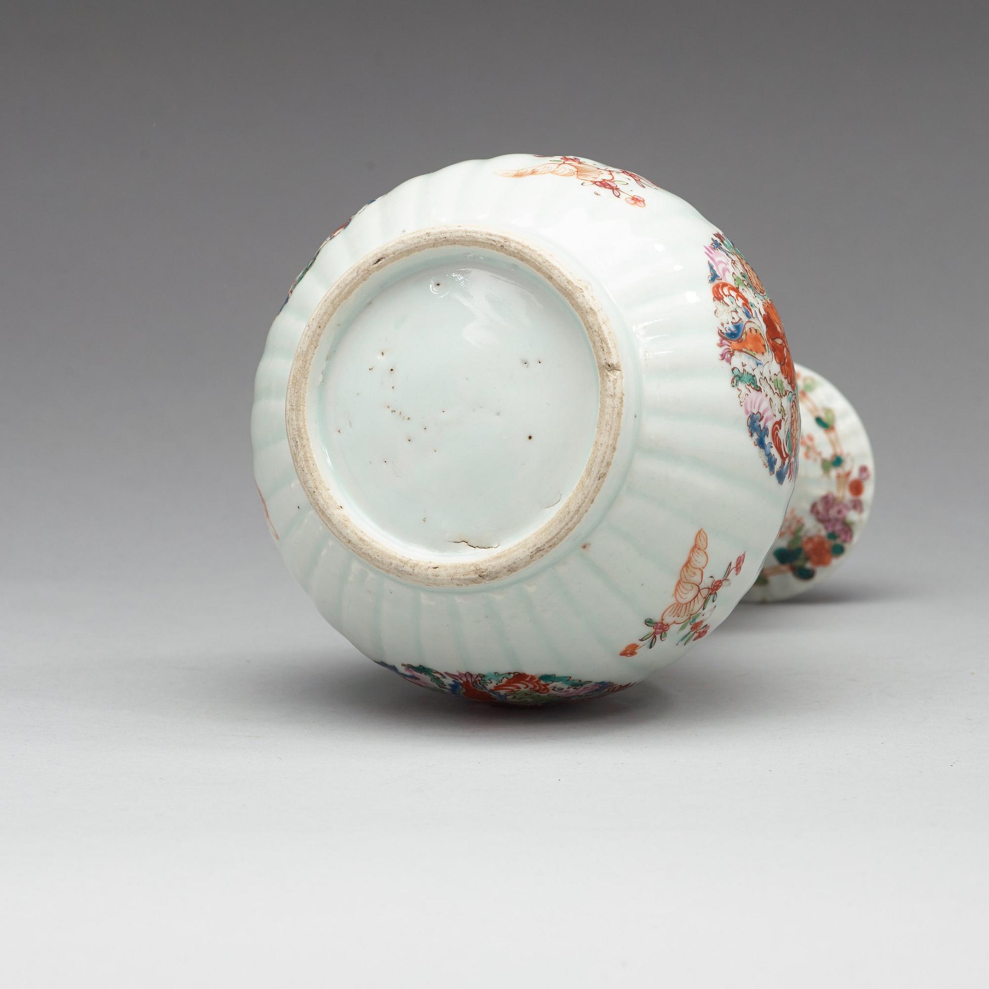 VAS, kompaniporslin. Qingdynastin, Qianlong (1736-95).