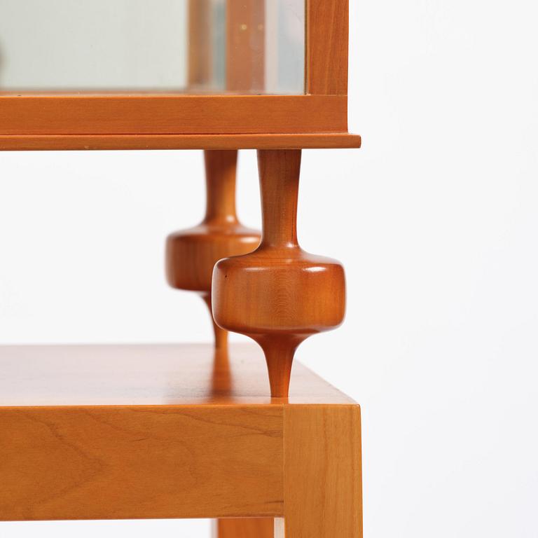 Josef Frank, a display cabinet model B 2077, Firma Svenskt Tenn, ca 2001.