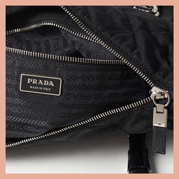 VÄSKA, Prada.