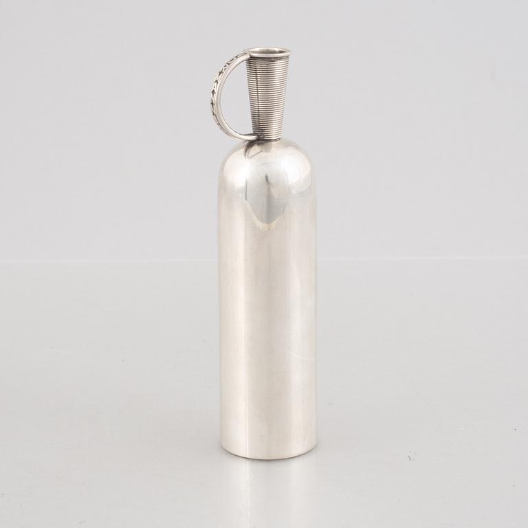 Svend Weihrauch, vas med hänkel, sterlingsilver, Franz Hingelberg, Århus.