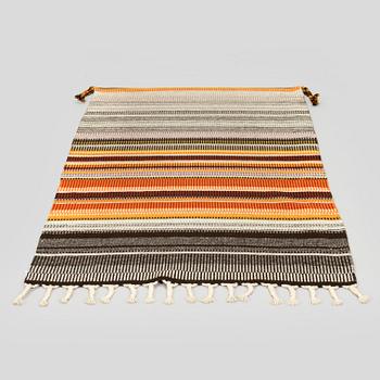 Elsa Montell-Saanio, a Raanu textile 'Campfire' from Lapland. Ca 129 x 85 cm.