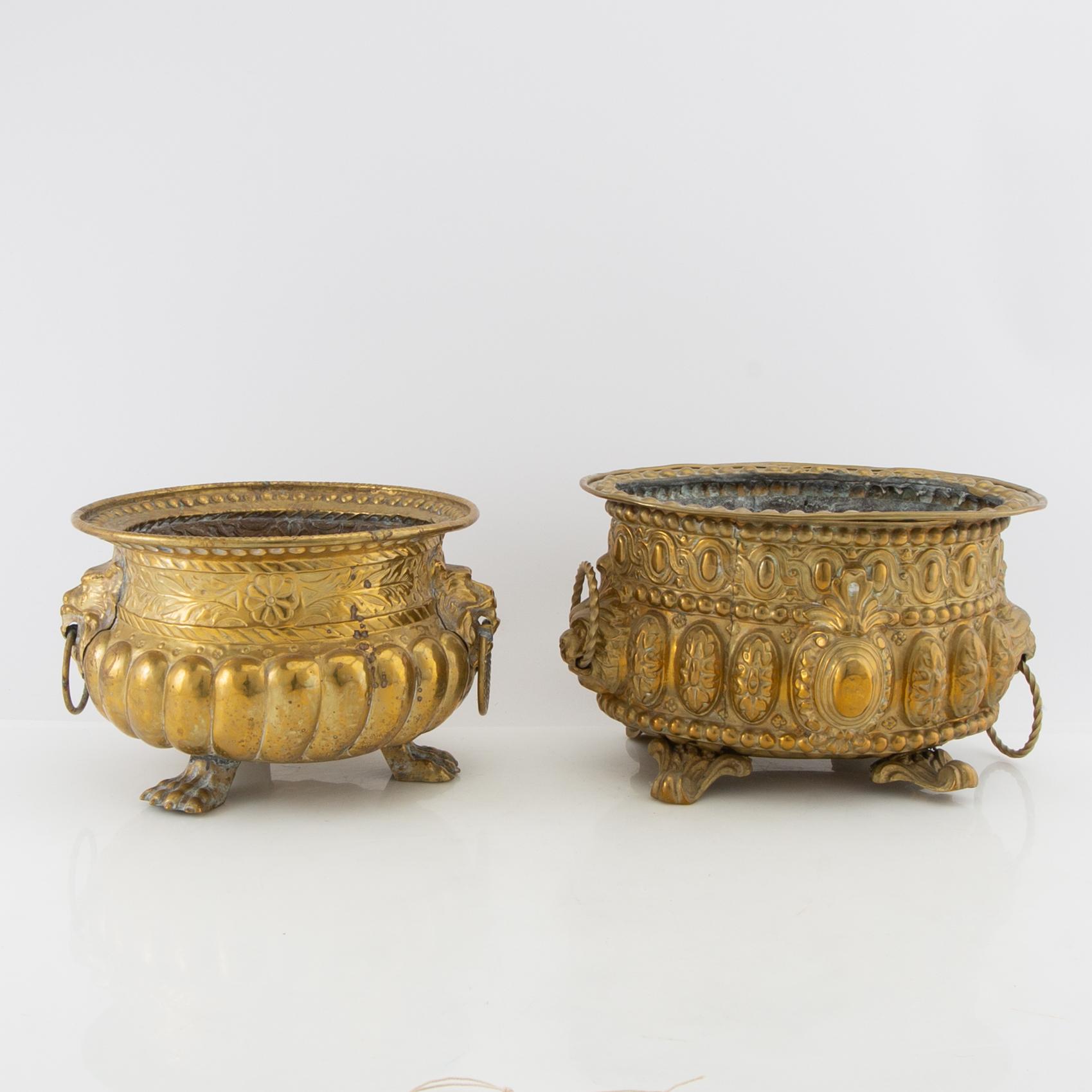 Outer casings 2 pcs Baroque style first half of the 20th century.