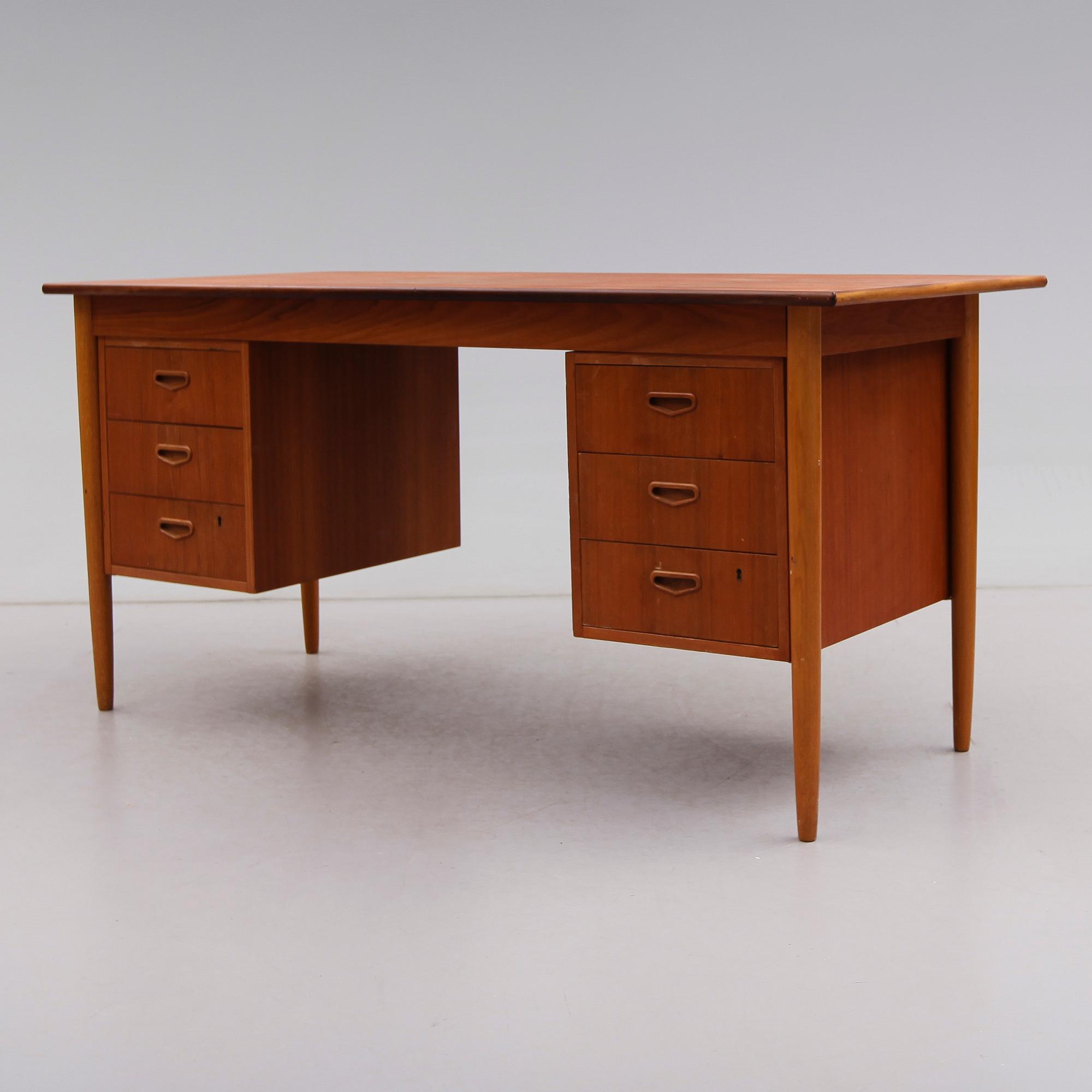 SKRIVBORD, 1900-talets andra hälft.