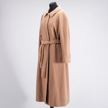PALTÅ, Burberry.