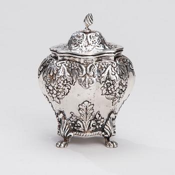 SOCKERSKÅL, silver, Nathan & Hayes, Chester, England 1899. Vikt 168 g.