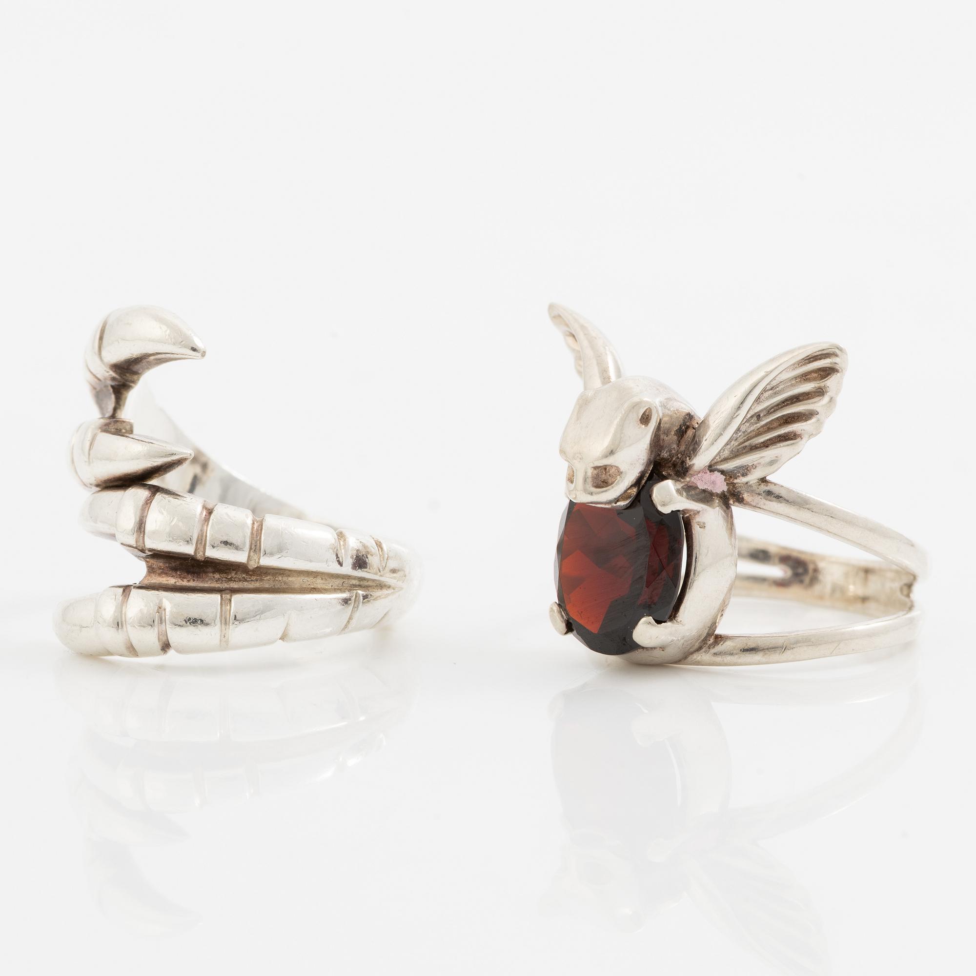 Maria Nilsdotter, ringar, två stycken, silver, "gargoyle ring" och "claw ring double".