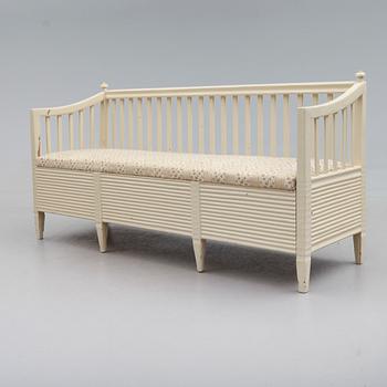 SOFFA, gustavianskt provinsarbete, 1800-talets början.