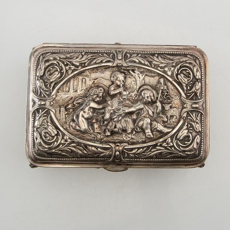 Box, silver circa 1900 Baroque style.